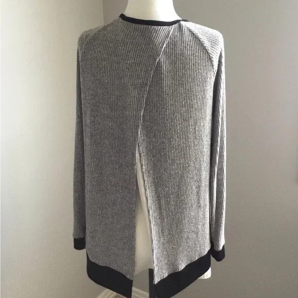 Design Lab Split-back Top, size L - Picture 2 of 4